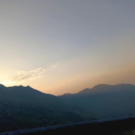 Hotel Himalayan Queen , Darjeeling Dardzsiling Kültér fotó